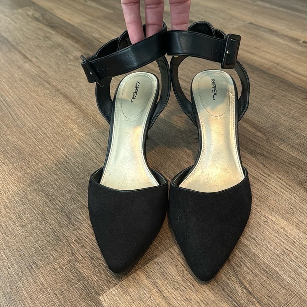 X-Appeal black high heel
